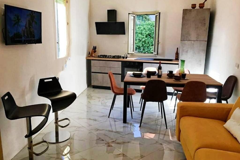 Terrazzo Esclusivo Con Zona Solarium Da 200 Mq Apartman Valderice Kültér fotó