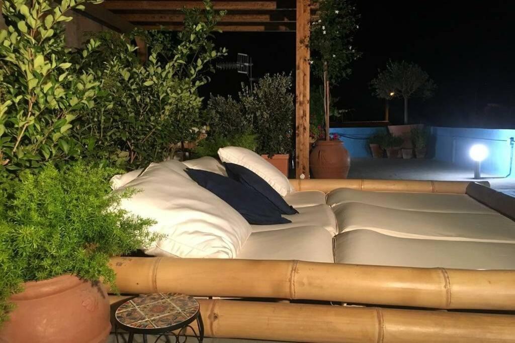 Terrazzo Esclusivo Con Zona Solarium Da 200 Mq Apartman Valderice Kültér fotó